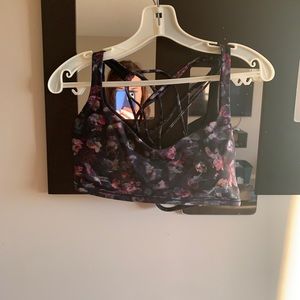 Lululemon Free to be wild bra size 12